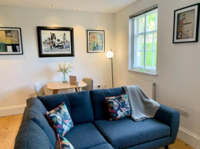 Kensington Apartment, 3 Guests & Free Parking